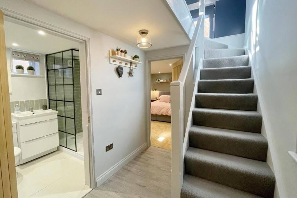 Villa Bournecoast: Beautiful Two Bed Coach House-Hb5458 Bournemouth Esterno foto