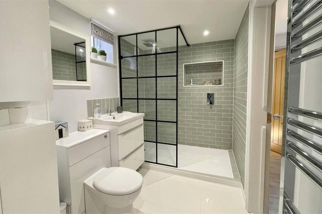 Villa Bournecoast: Beautiful Two Bed Coach House-Hb5458 Bournemouth Esterno foto