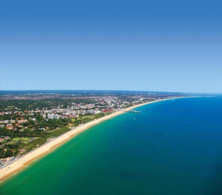 Villa Bournecoast: Beautiful Two Bed Coach House-Hb5458 Bournemouth Esterno foto